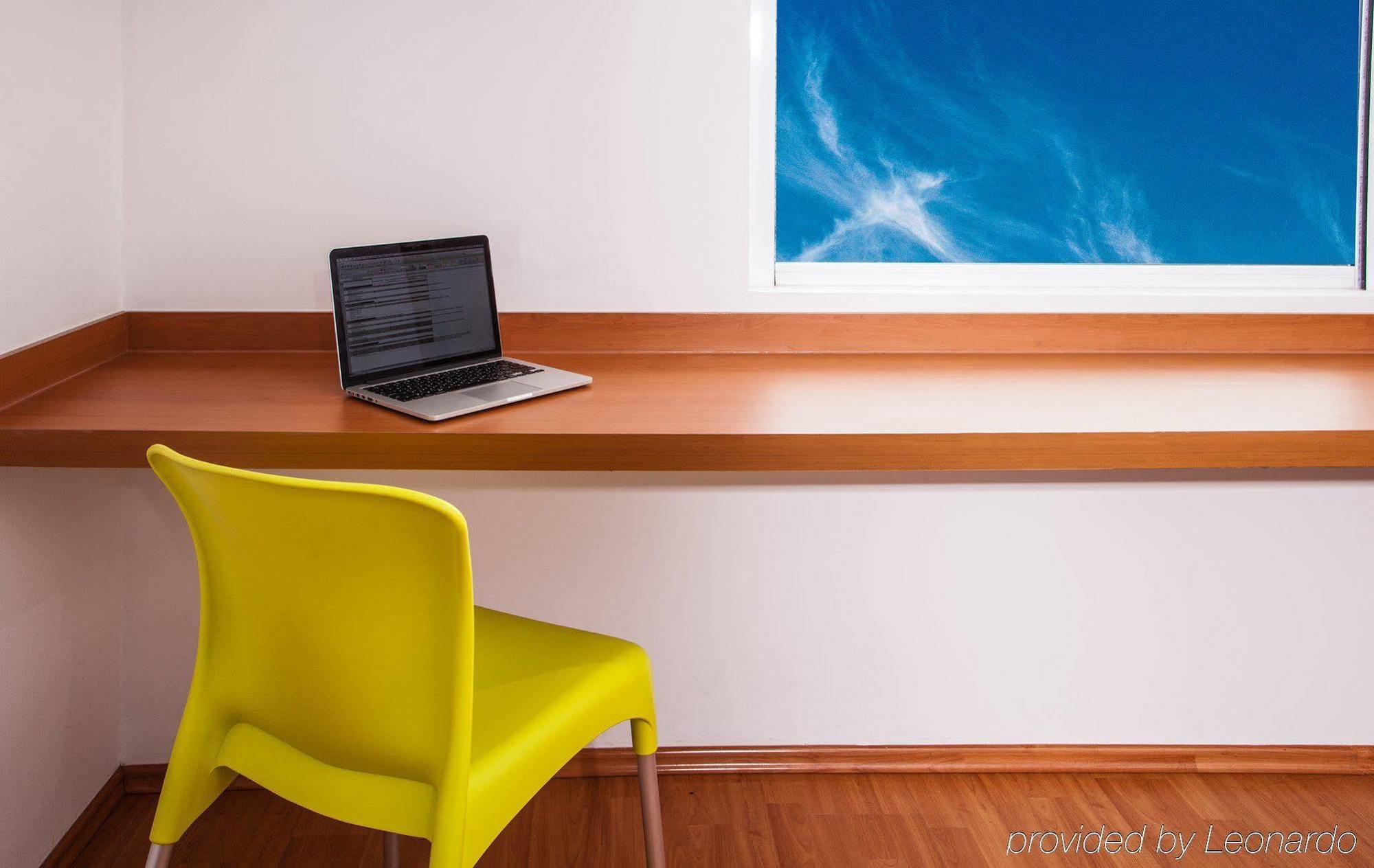 Hotel One Queretaro Plaza Galerias Zewnętrze zdjęcie