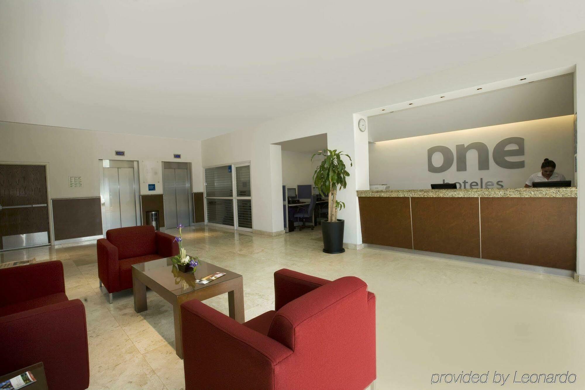 Hotel One Queretaro Plaza Galerias Wnętrze zdjęcie